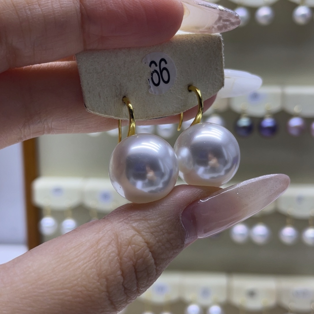 淡水珍珠耳饰18K金镶嵌