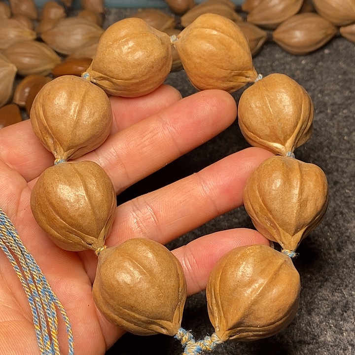 草***秋橄榄核吊坠2.6尺寸55号