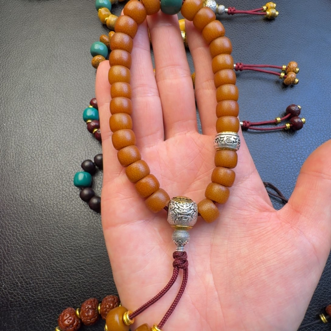 R***M泥塑菩提根菩提嗯