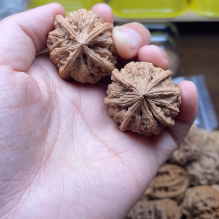 吊坠文玩核桃雨花是四愣333632全勤