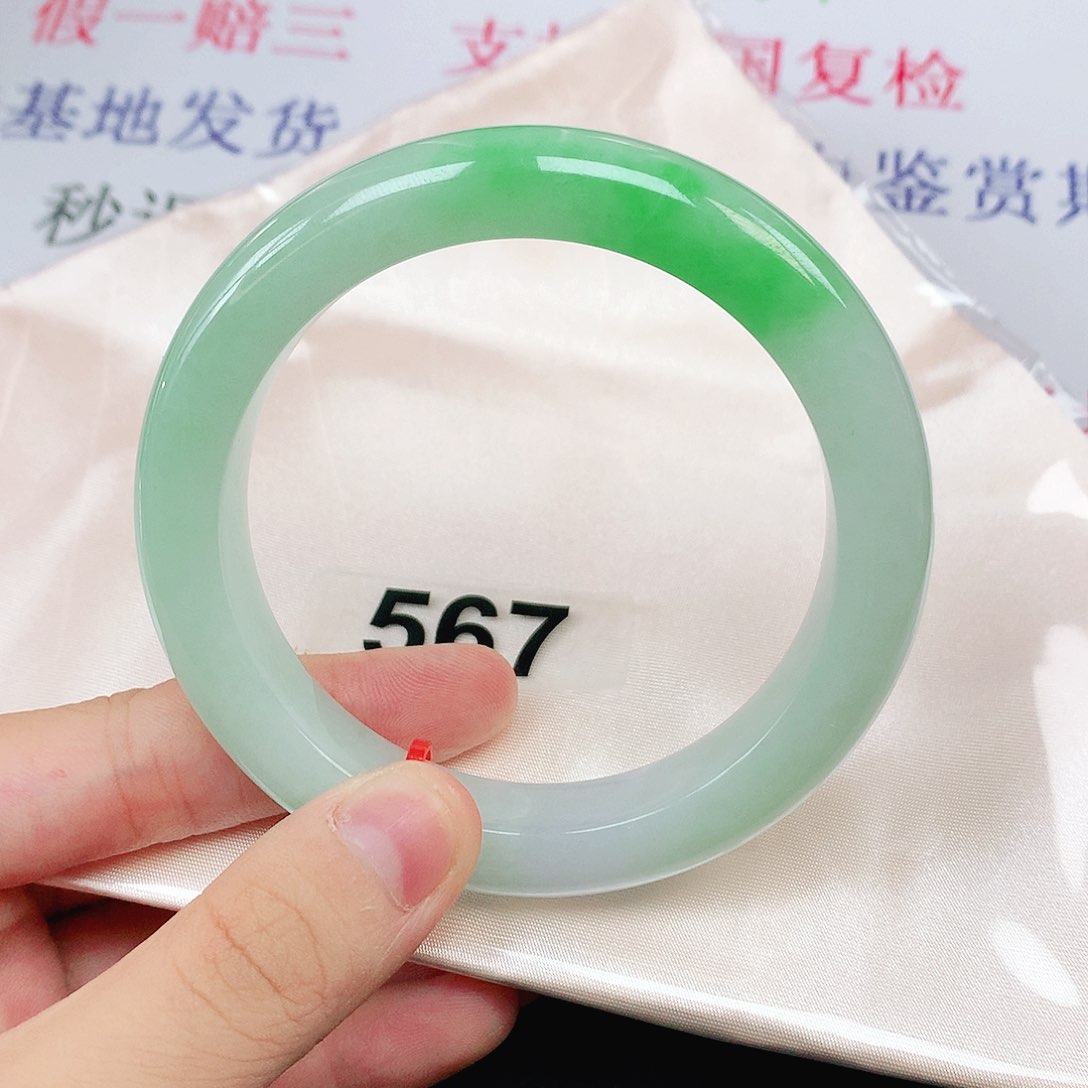 恋***一翡翠手镯未镶嵌59圈飘阳绿正圈翡翠手镯