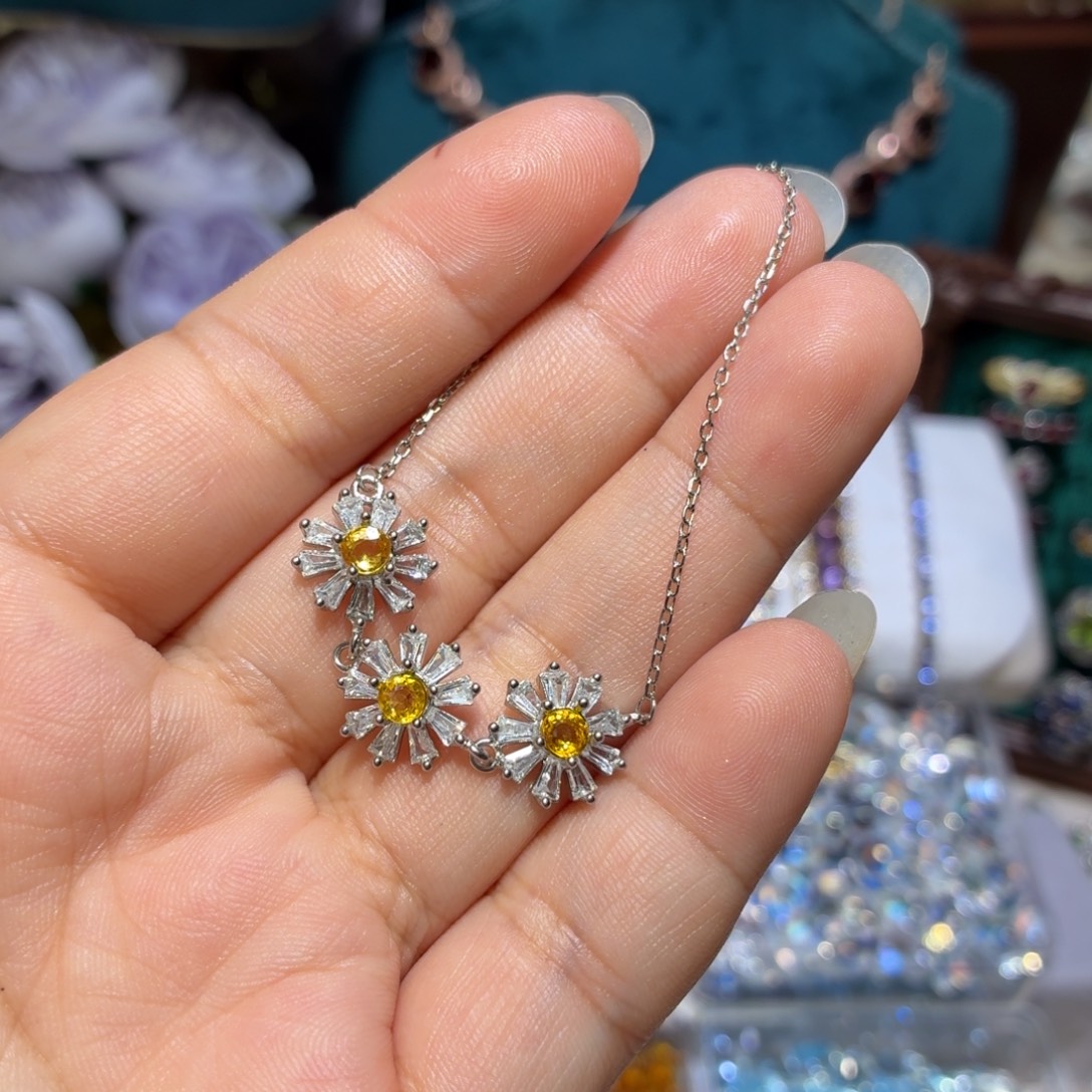 银S925镶嵌彩色蓝宝石颈饰