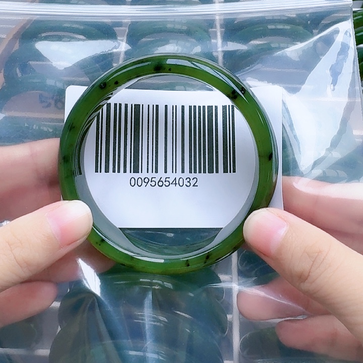 和田玉（碧玉）手镯未镶嵌5859微瑕