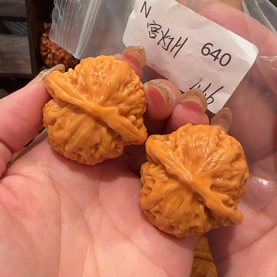 桃核吊坠奔*?宫灯40精品