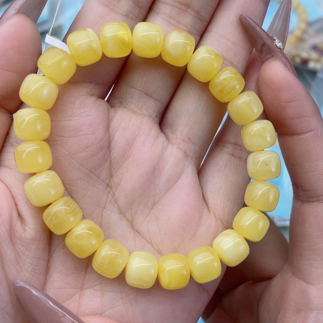 蜜蜡裸石未镶嵌蜜蜡74