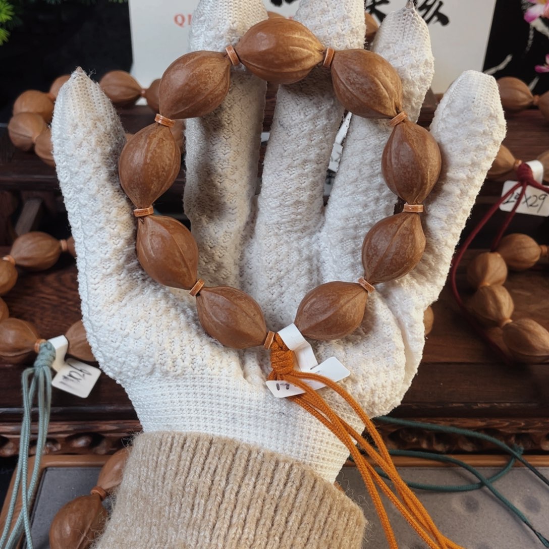 S***轩手串橄榄核原生态梅林铁核19*28