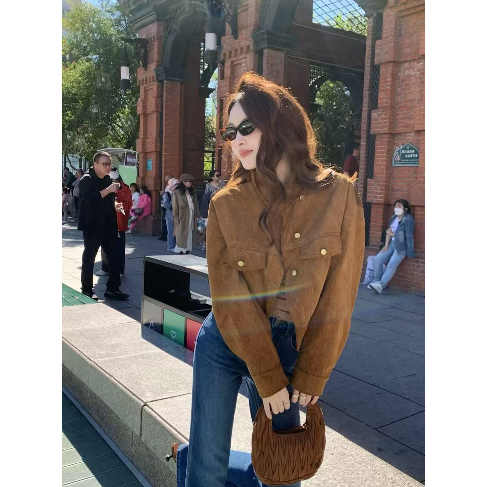 2025秋季新款复古时髦立领短款外套女高级感绒面休闲夹克外套上衣