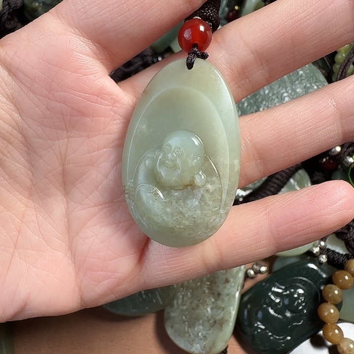 和田玉颈饰未镶嵌