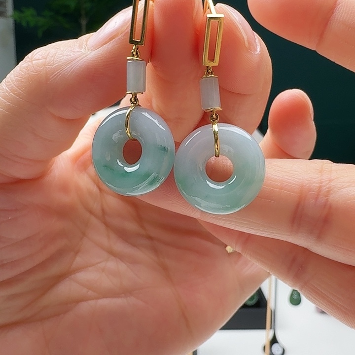 翡翠18K金镶嵌耳饰天然