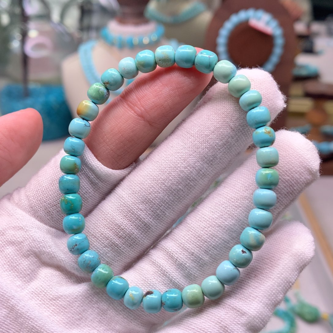 绿松石配饰未镶嵌