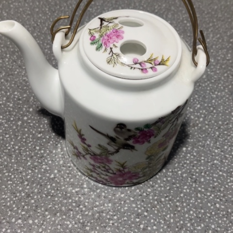 可***靠其他瓷手绘提梁壶一个