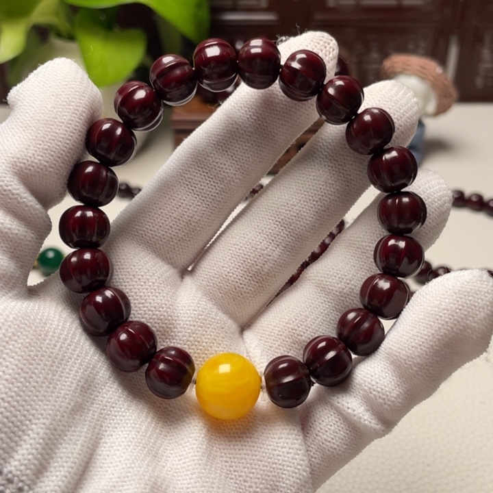 W***m猴头核桃吊坠猴头手串