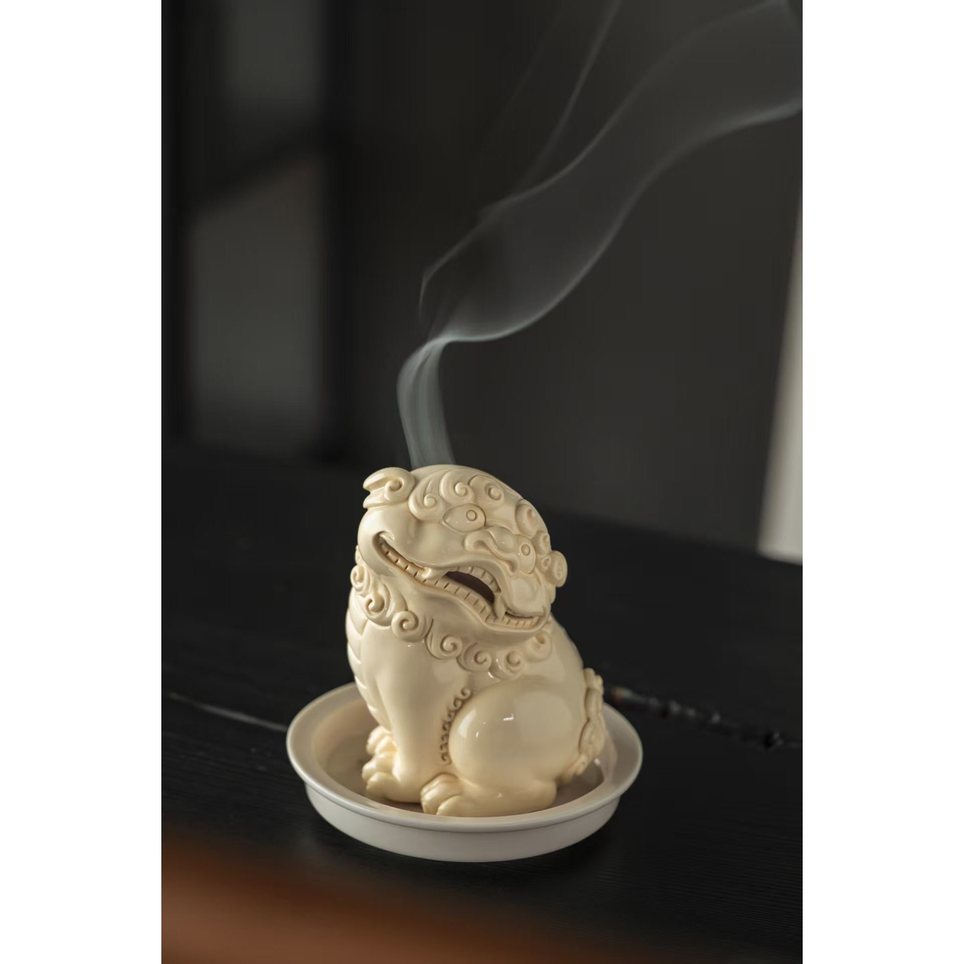 喜物洪健鹏狮子香炉陶瓷创意茶桌装饰白瓷茶宠摆件