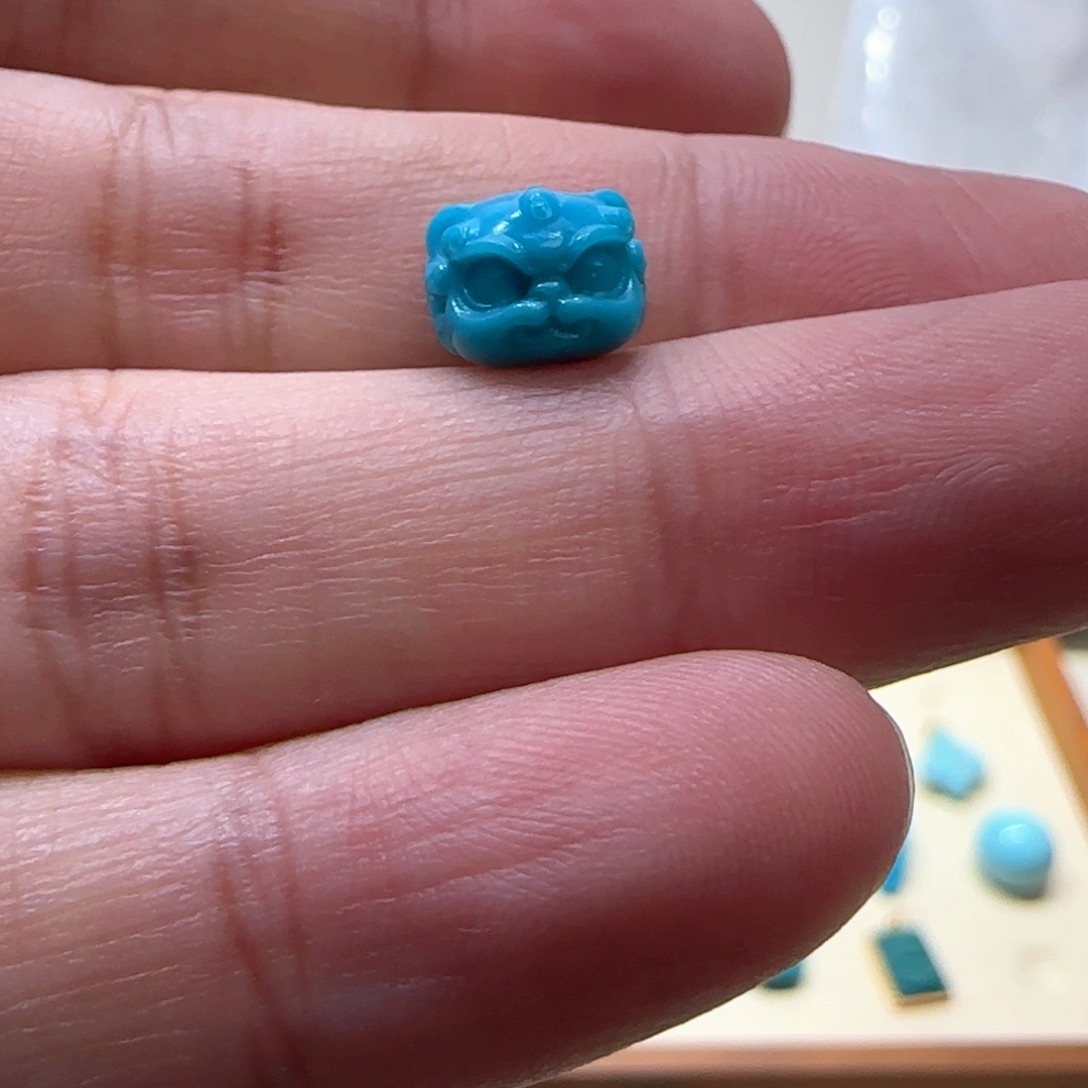 绿松石配饰未镶嵌