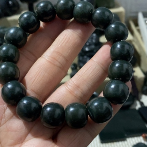 和田玉手串未镶嵌