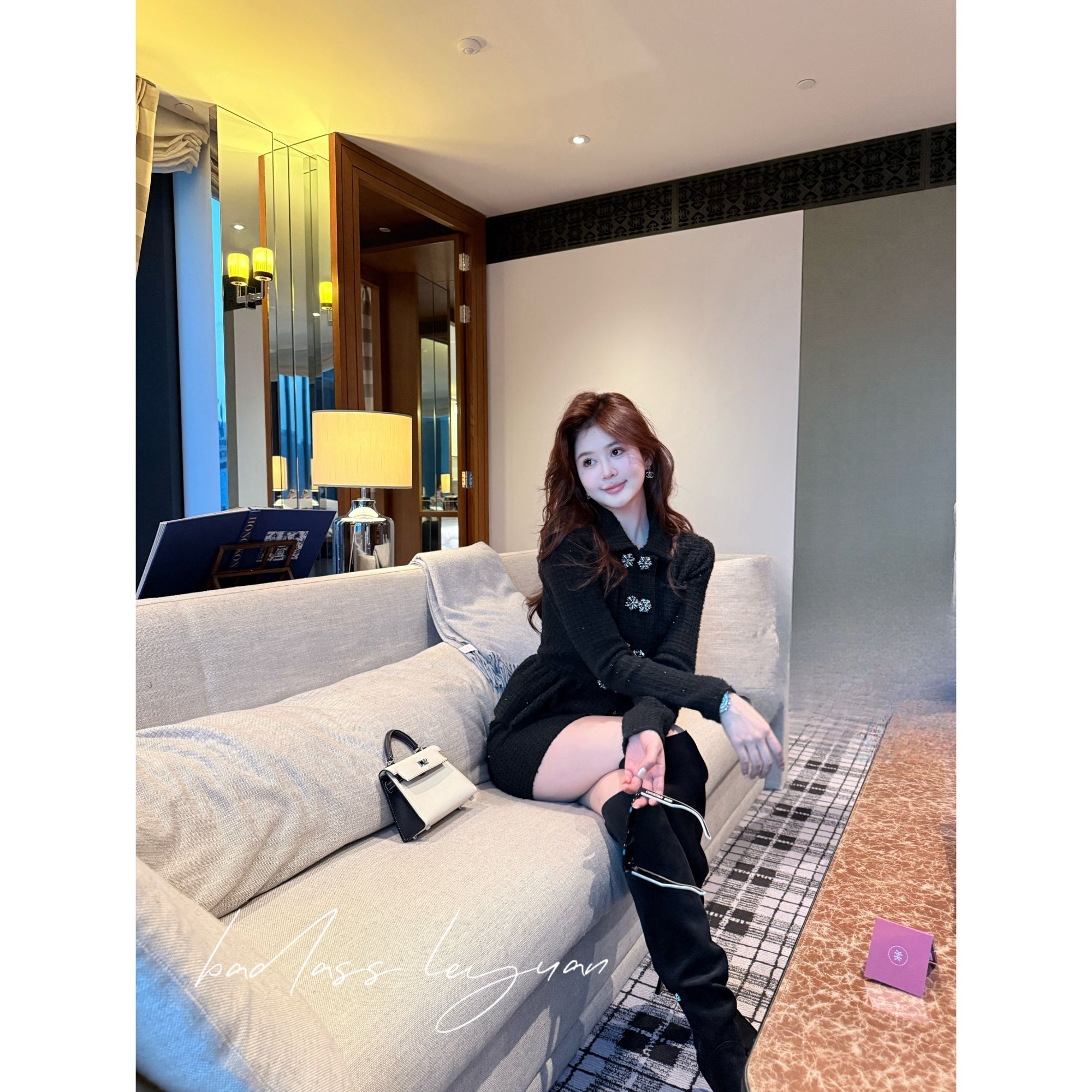 【摩登女王】LEYUAN·显瘦黑亮片华夫格小香针织外套半裙两件套