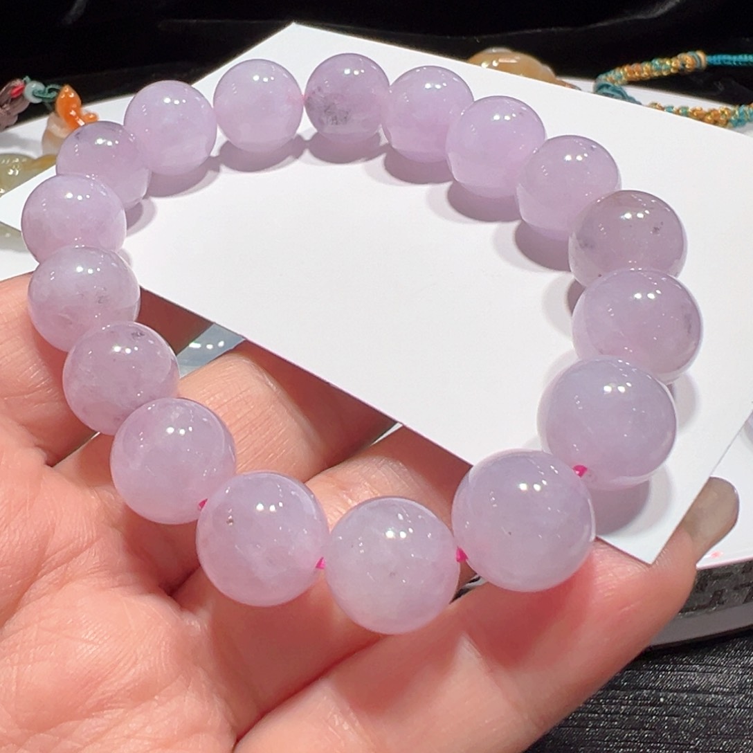 翡翠颈饰未镶嵌手串