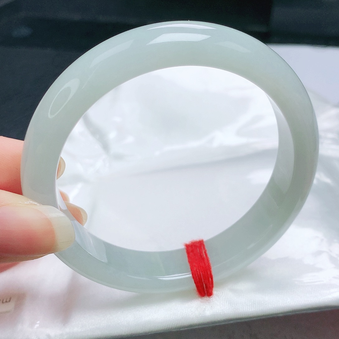 翡翠手镯未镶嵌正