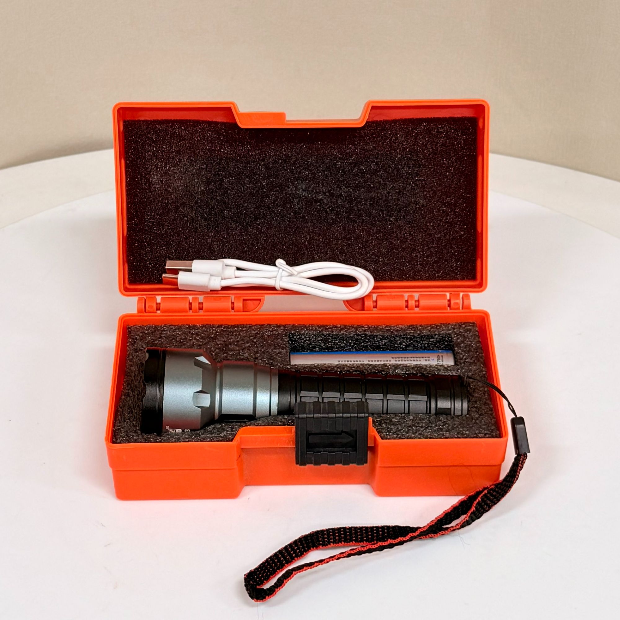 【橙盒】粉丝捡漏户外金属手电筒