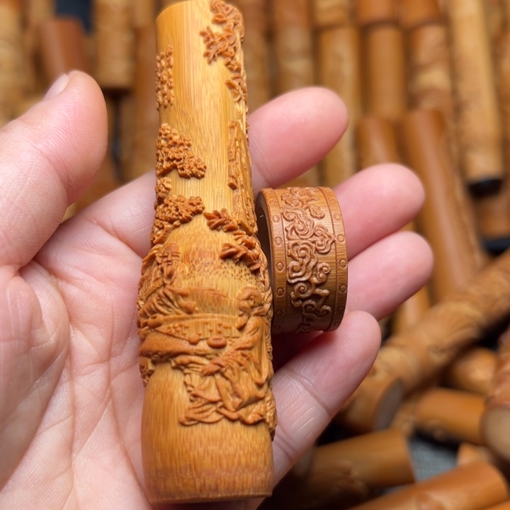 实心竹雕刻手把件