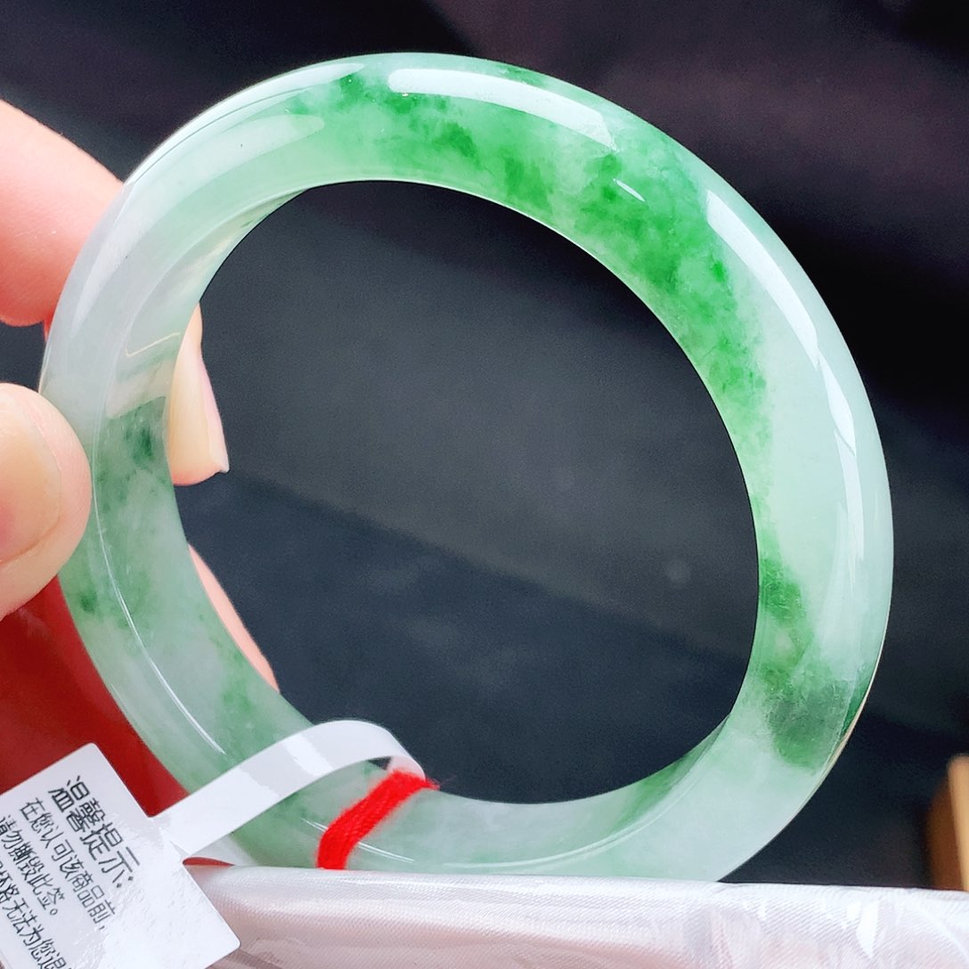 未镶嵌手镯翡翠56圈