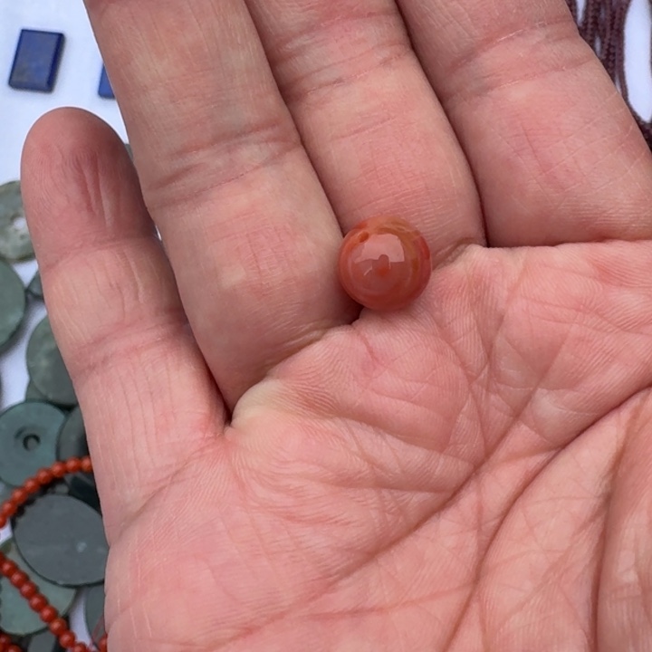 南红玛瑙颈饰未镶嵌吊坠