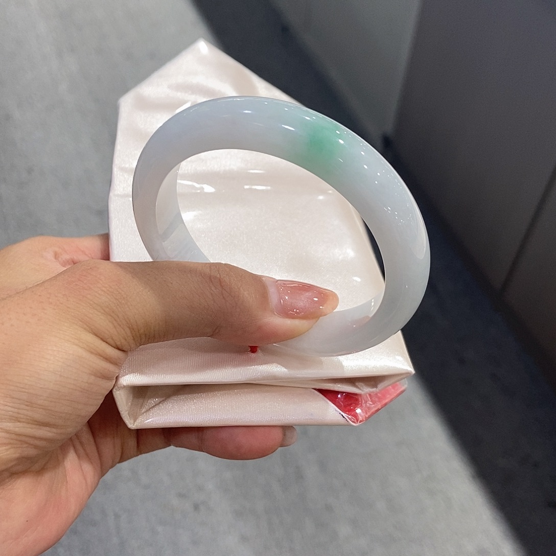未镶嵌手镯翡翠天然缅甸翡翠