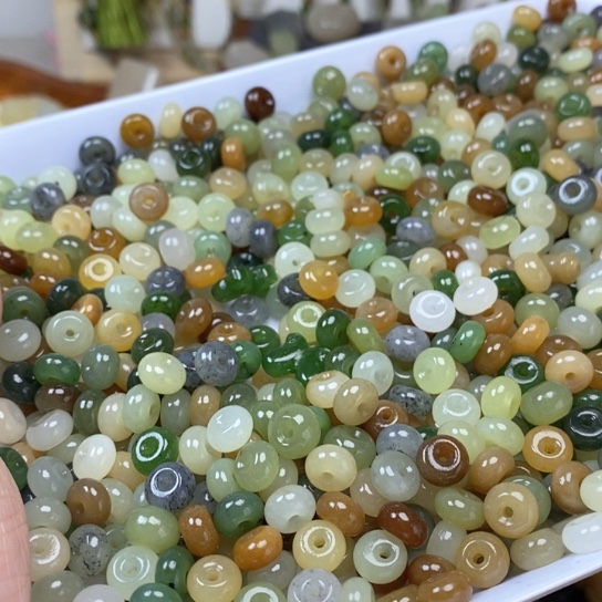 和田玉配件未镶嵌9.9一颗 多样性发货