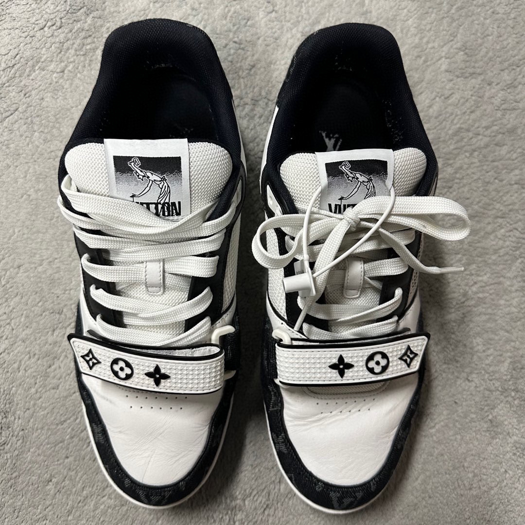 95新  LV Trainer 黑白魔术贴皮革低帮休闲板鞋 8.5码 D14388