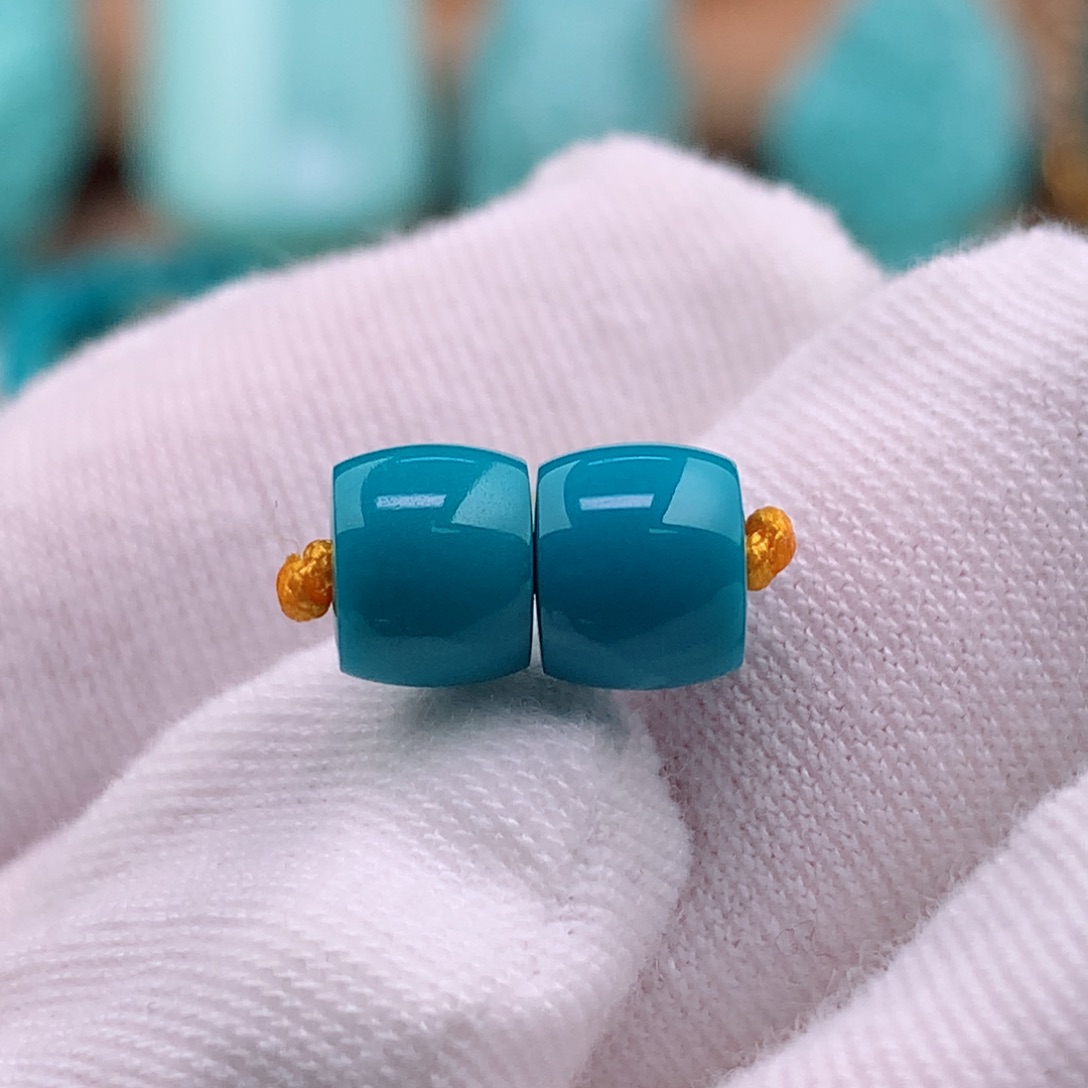 绿松石珠宝奇石未镶嵌6.8mm直切对珠