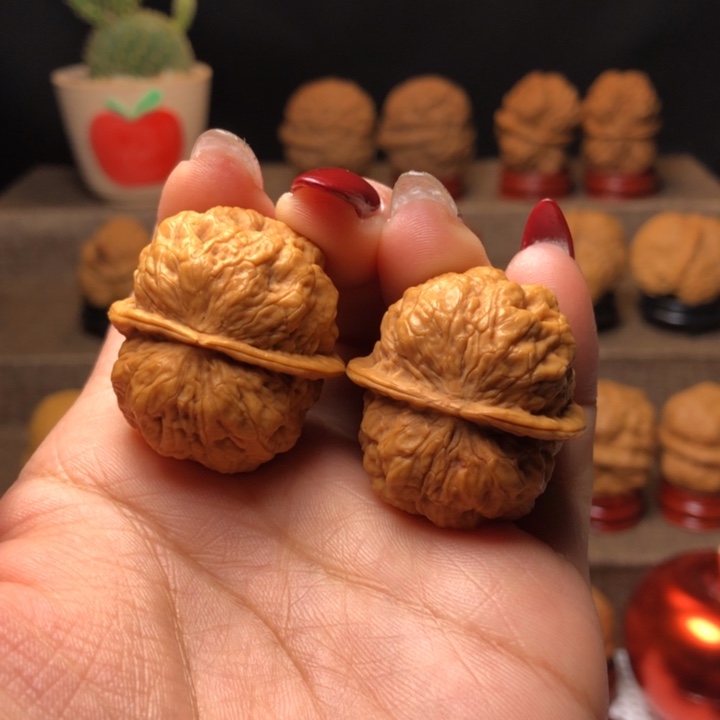 文玩核桃把件18血舍利