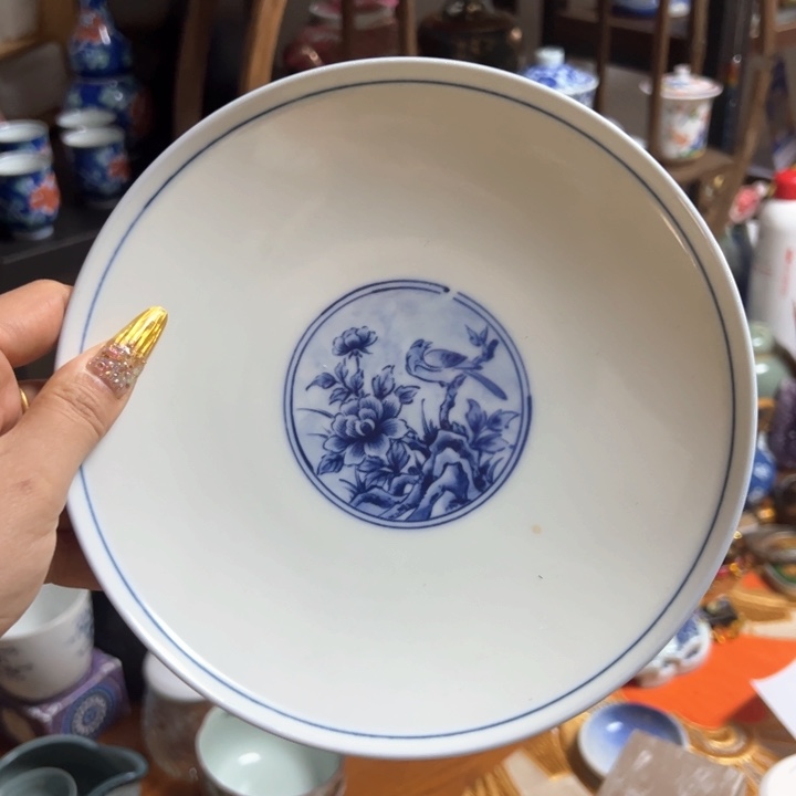 盖碗瓷器直播放漏中