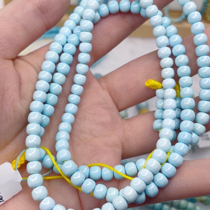 绿松石未镶嵌颈饰