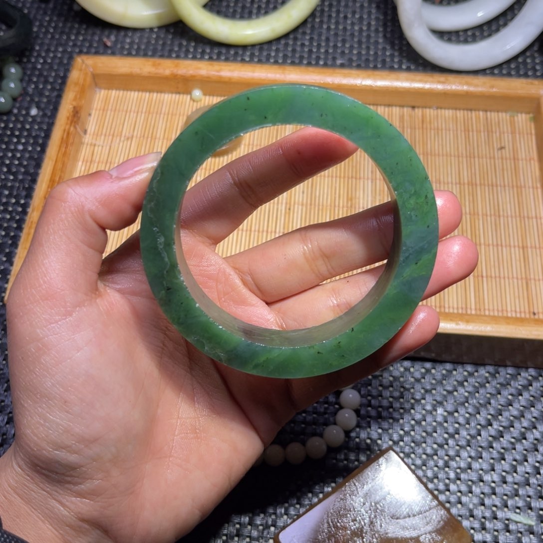 未镶嵌和田玉车挂