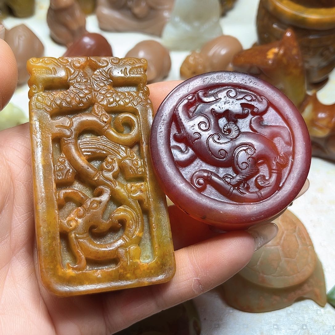 白玉菩提吊坠人**～白玉菩提吊坠