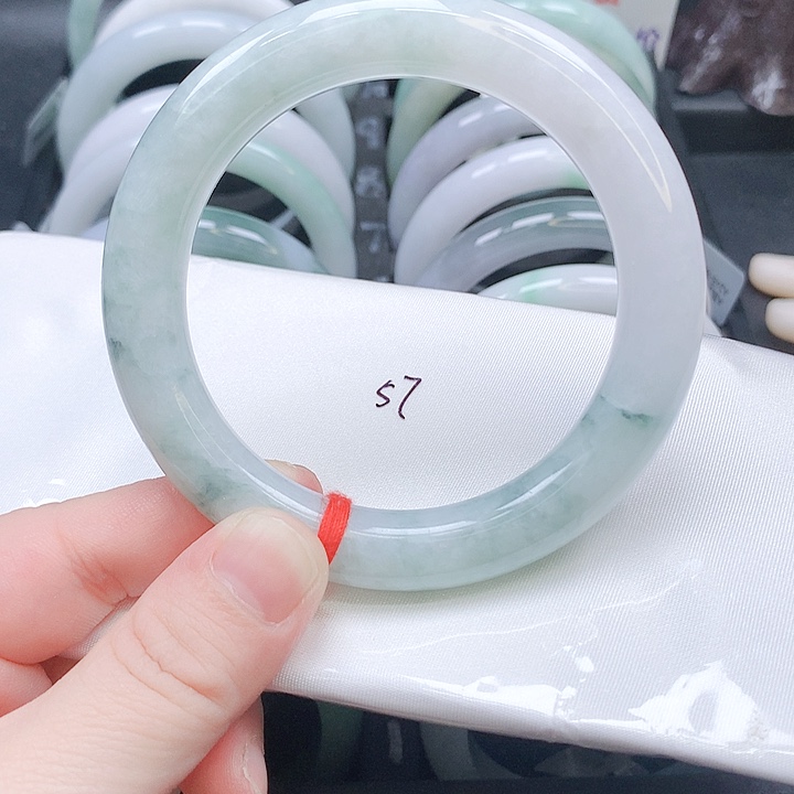翡翠未镶嵌手镯0565