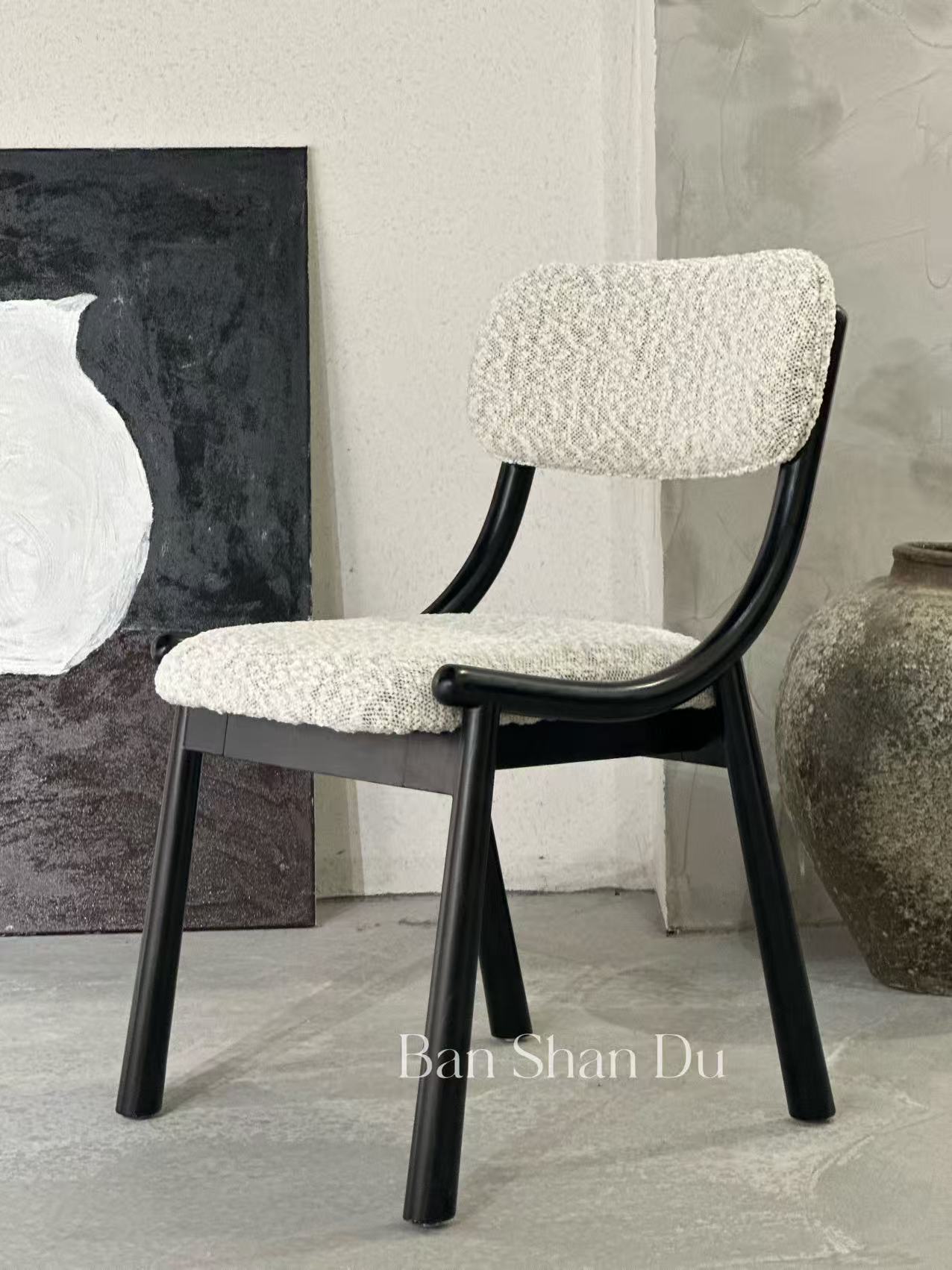 小羊肖恩椅实木中古风餐椅白蜡木椅子家用高级感法式复古化妆椅