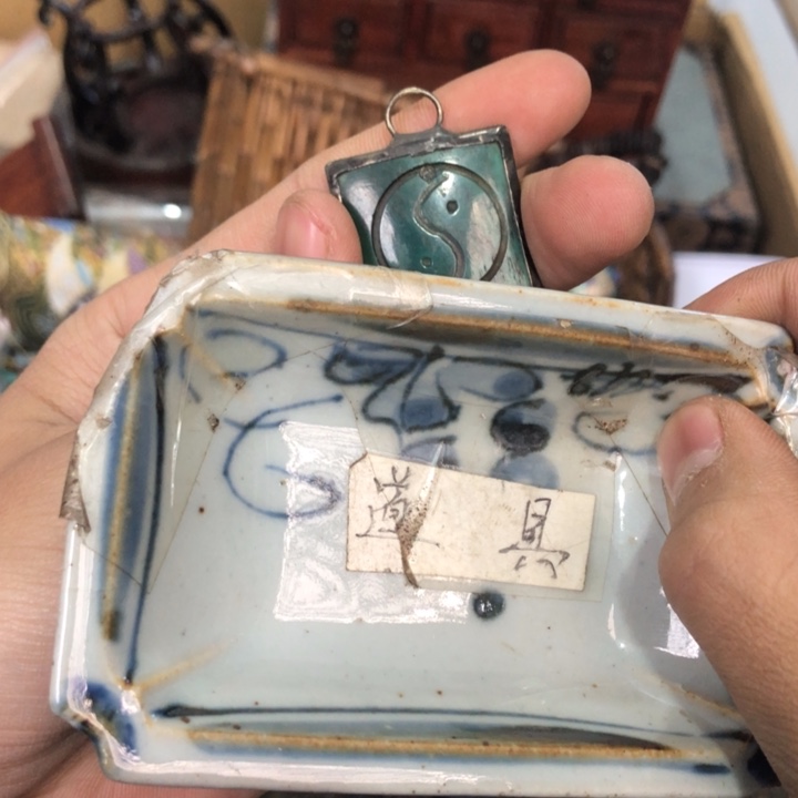 陶瓷孤品单件车里拍