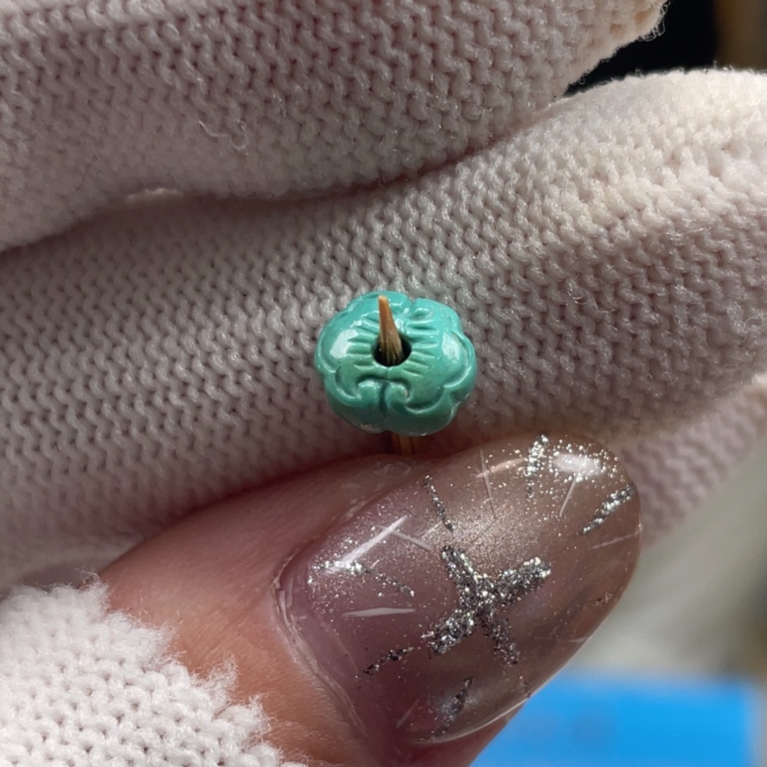 绿松石未镶嵌挂件