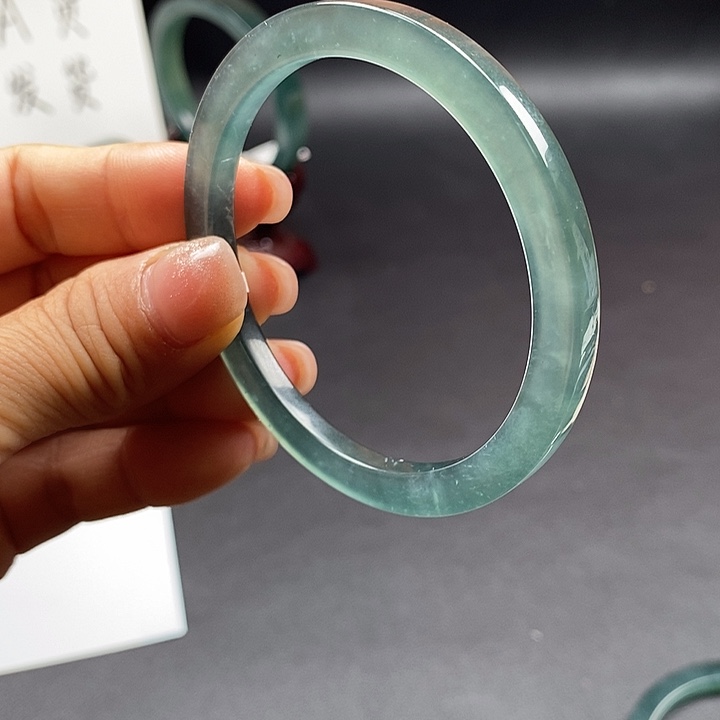 翡翠未镶嵌手镯55尺寸