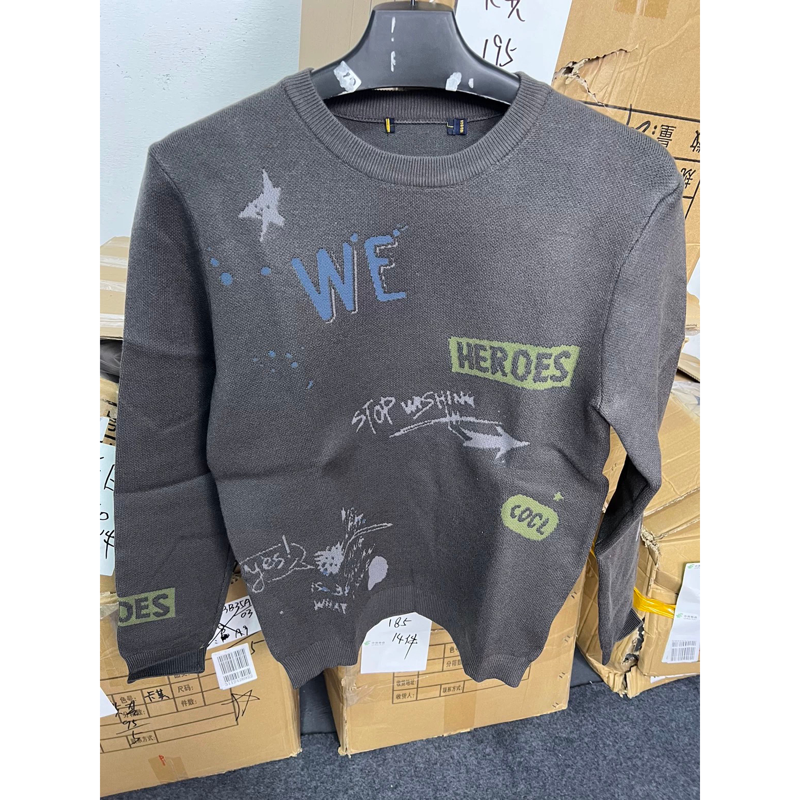 8280海撤柜剪标圆领字母图案毛衣男士针织衫