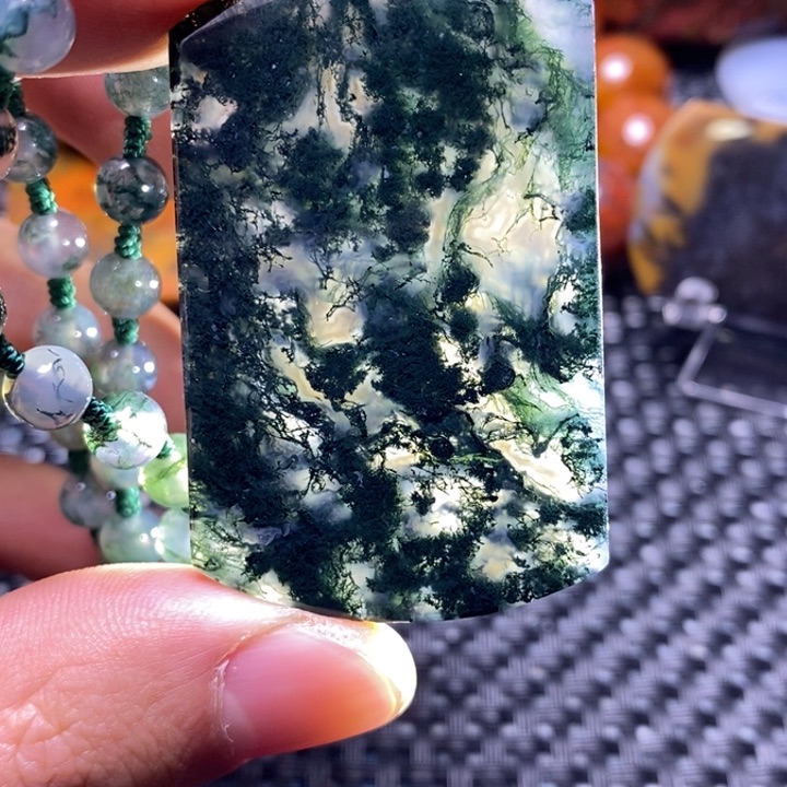 玛瑙/玉髓颈饰未镶嵌