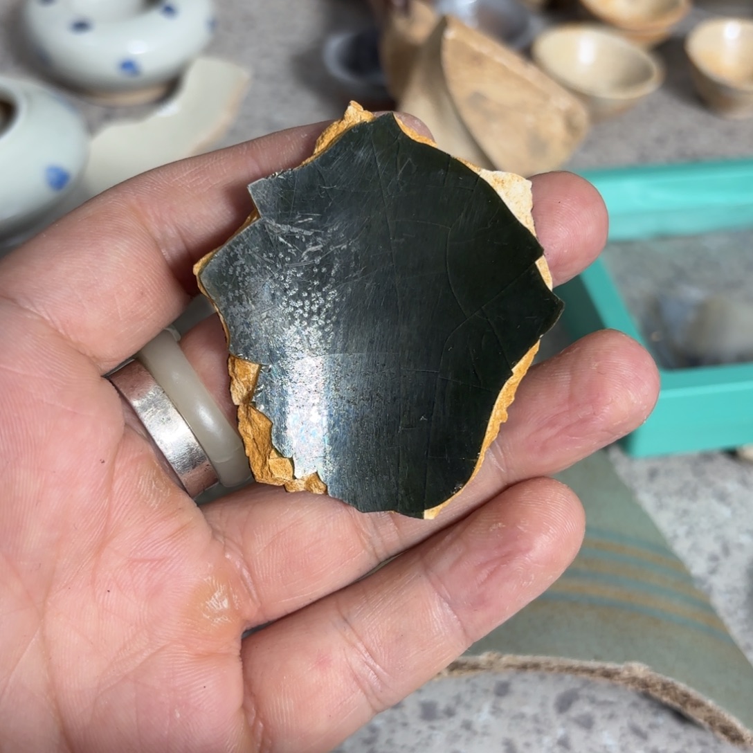 古***商瓷片器型美观大方