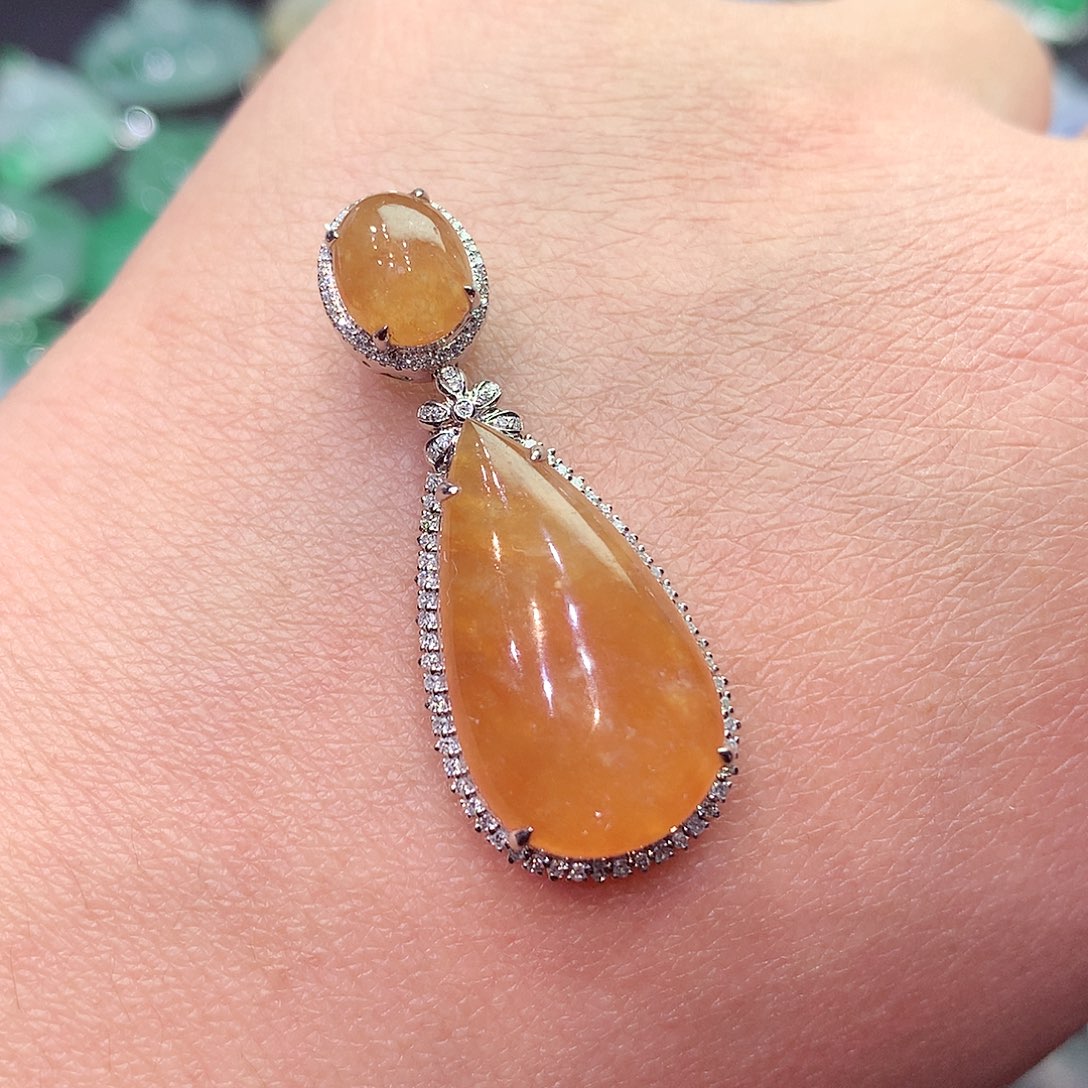 翡翠颈饰18K金镶嵌纯天然