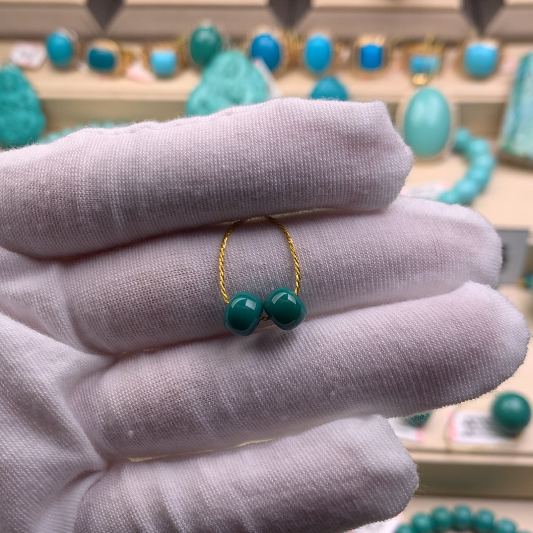 强***笑未镶嵌绿松石珠宝奇石