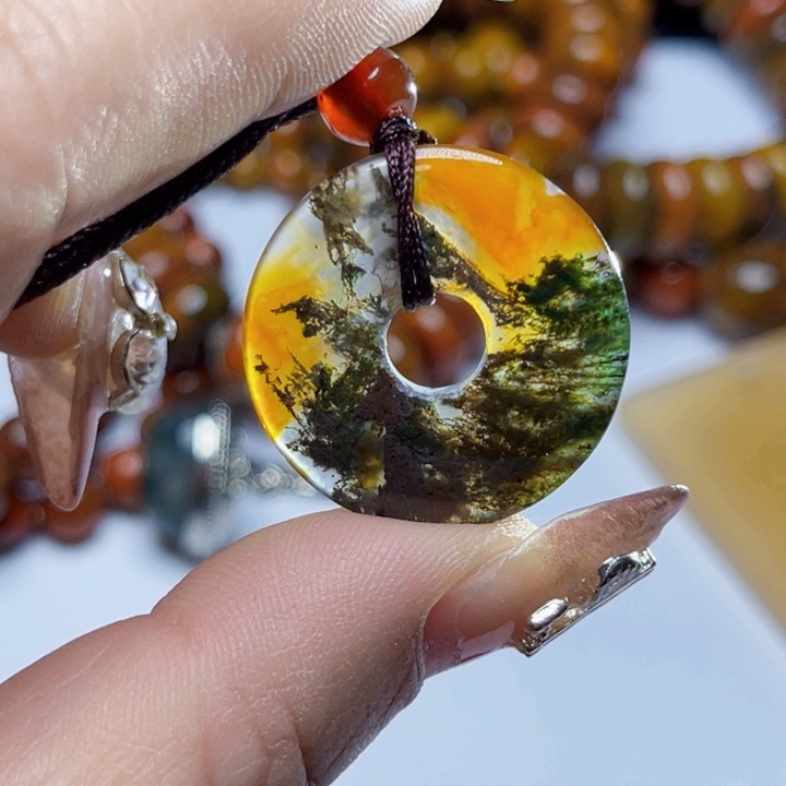 玛瑙/玉髓颈饰未镶嵌红