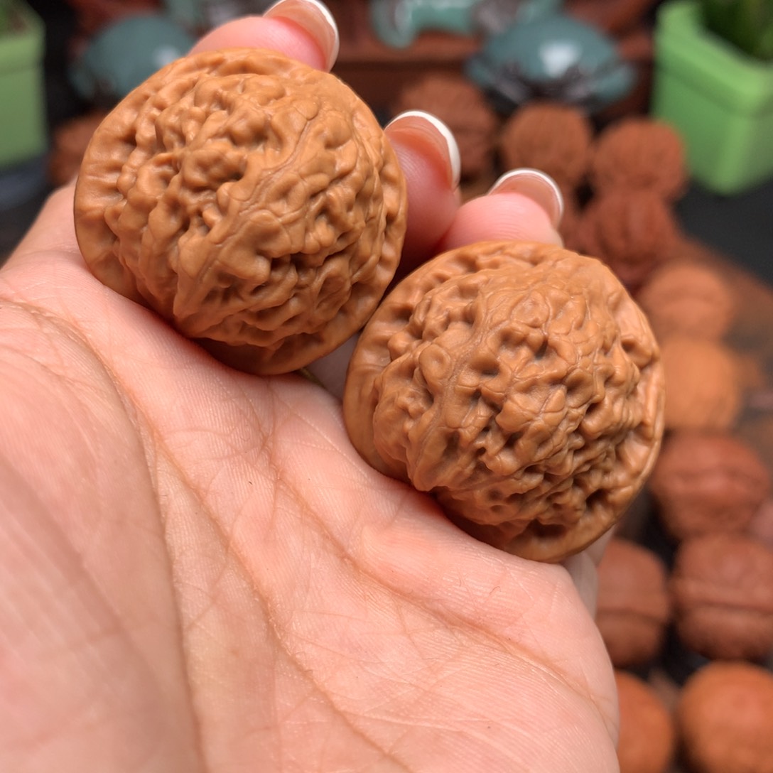 把件桃核野生莲花