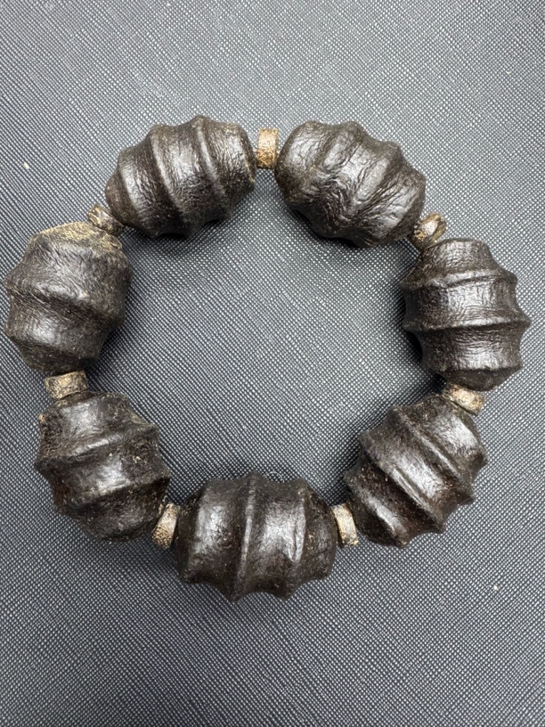 495沉木随形手串