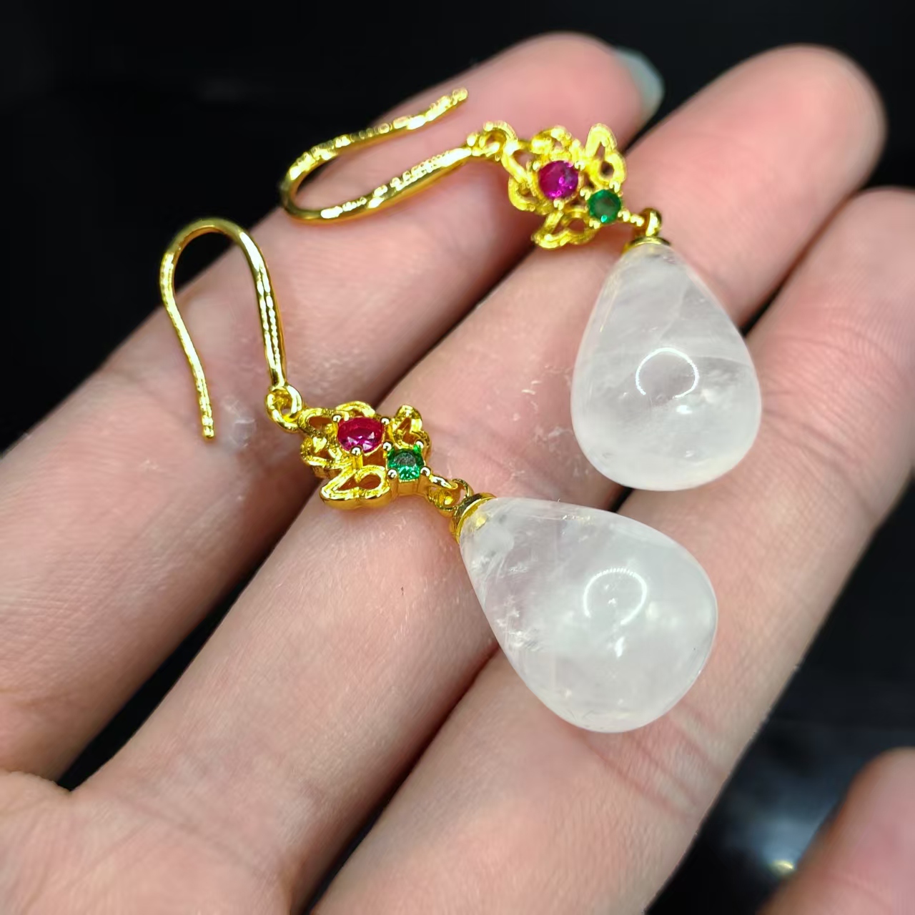 【龙龙严选】白水晶水滴耳钩赠链X9【多样性发其一】约16-12mm