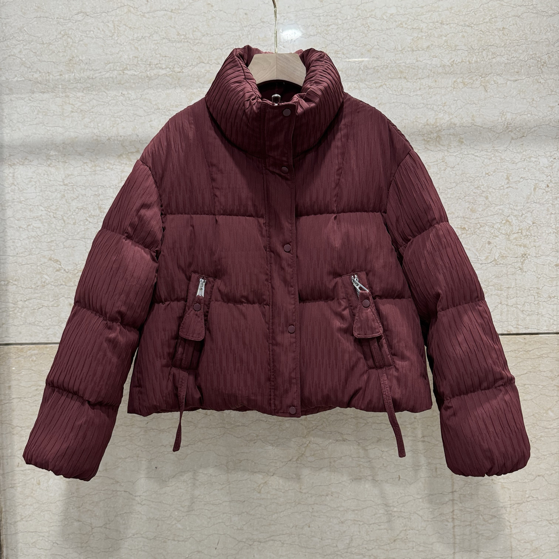 欧货肌理感宽松立领短款羽绒服女2024冬小个子白鸭绒面包服外套